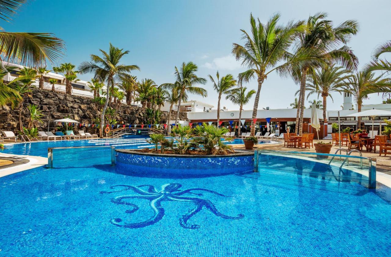 Red Volcano- Pool, Gym And Activities In Sport Center Fariones Included 卡门港 外观 照片